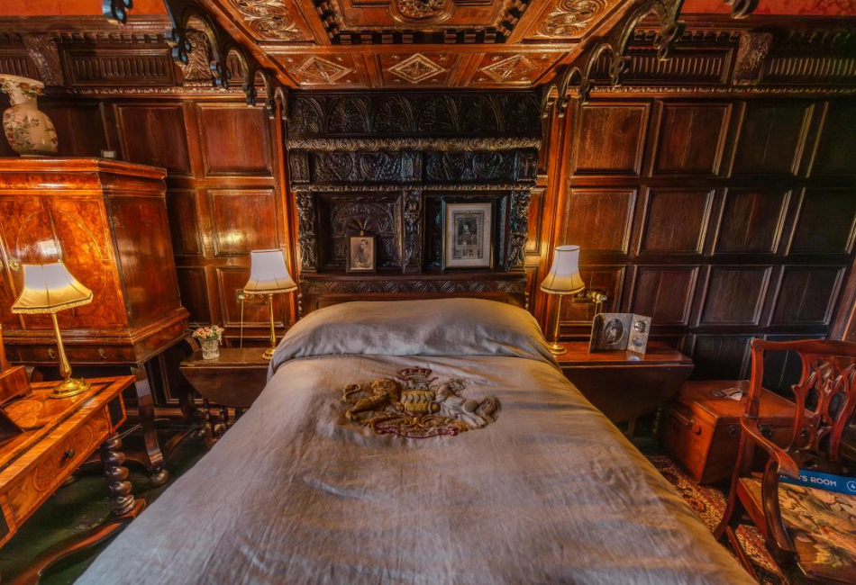 castleinterior-gallery10